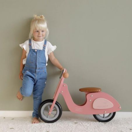 https://www.jumeaux-shop.com/26773-medium_default/draisienne-scooter-en-bois-rose-little-dutch.jpg